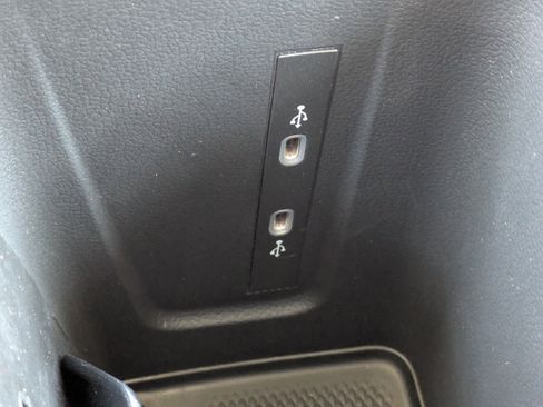 New 2026 Volkswagen Tiguan S image 21