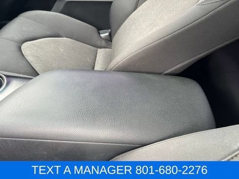 Used 2020 Toyota Camry LE FWD image 22
