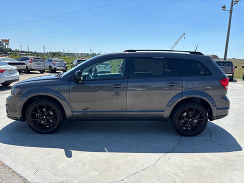 Used 2019 Dodge Journey SE w/ Blacktop Package FWD image 7