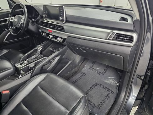 Used 2021 Kia Telluride S AWD/4WD image 11