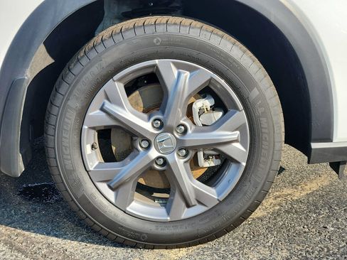 Certified 2026 Honda HR-V LX image 8