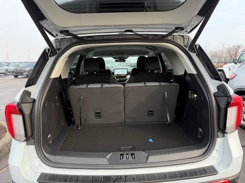 New 2026 Ford Explorer Active image 4