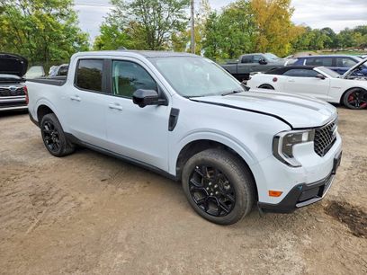 Used 2025 Ford Maverick Lariat w/ Black Appearance Package