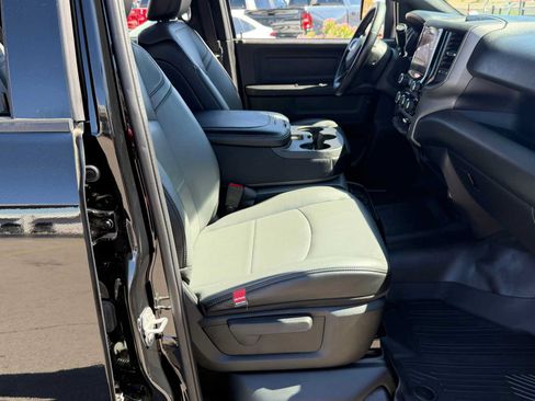 Used 2025 RAM 2500 Tradesman w/ Chrome Appearance Group AWD/4WD image 29