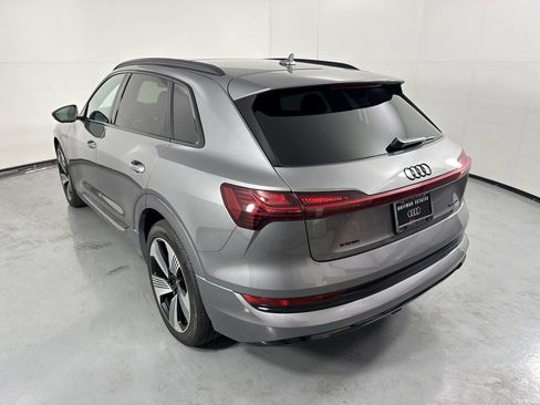 Used 2023 Audi e-tron Premium Plus w/ Premium Plus Package AWD/4WD image 5