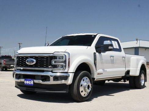 Used 2025 Ford F450 King Ranch w/ Chrome Package AWD/4WD image 2