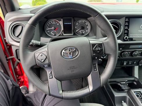Used 2023 Toyota Tacoma TRD Off-Road AWD/4WD image 13