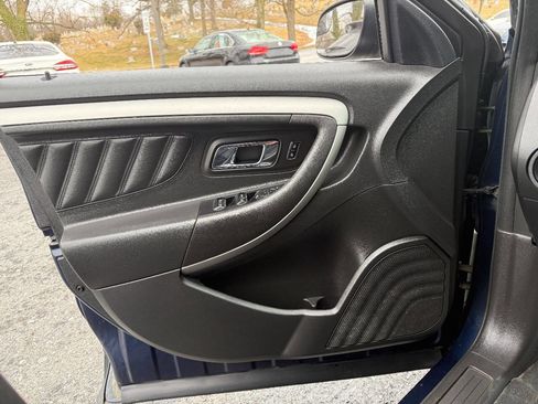 Used 2017 Ford Taurus SEL w/ Equipment Group 201A image 18