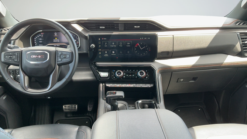 Used 2024 GMC Sierra 1500 AT4 w/ Technology Package AWD/4WD image 7