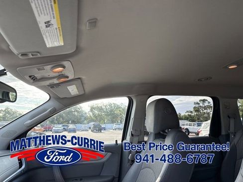 Used 2016 Chevrolet Traverse LT FWD image 11