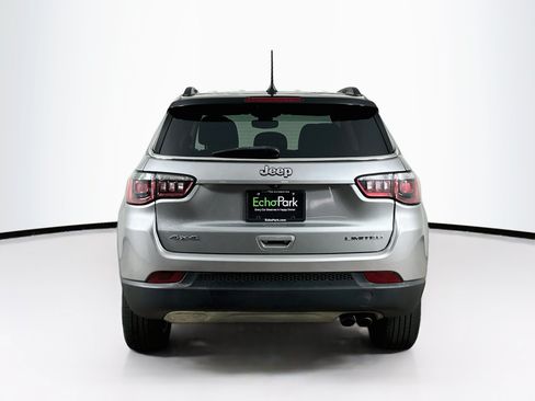 Used 2020 Jeep Compass Limited AWD/4WD image 7