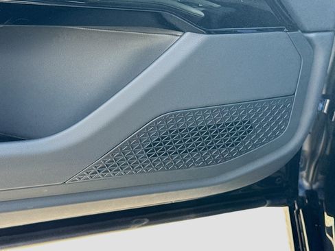 New 2026 BMW 760i xDrive w/ Executive Package image 24