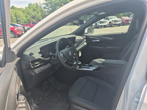 Used 2026 Buick Envista Preferred w/ Convenience I Package FWD image 9