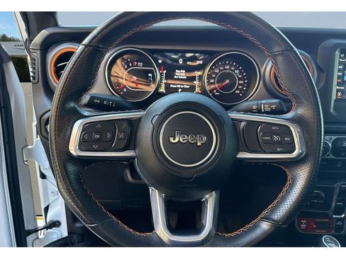 Used 2021 Jeep Gladiator Mojave image 13