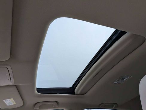 Used 2016 Honda CR-V EX-L image 17