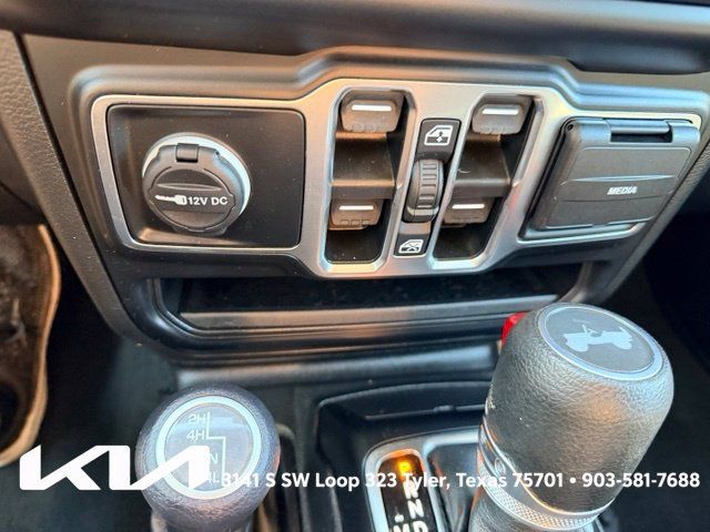 Used 2022 Jeep Wrangler Unlimited Sport AWD/4WD image 19