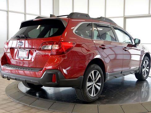Used 2019 Subaru Outback 2.5i Limited w/ Popular Package #2 AWD/4WD image 9