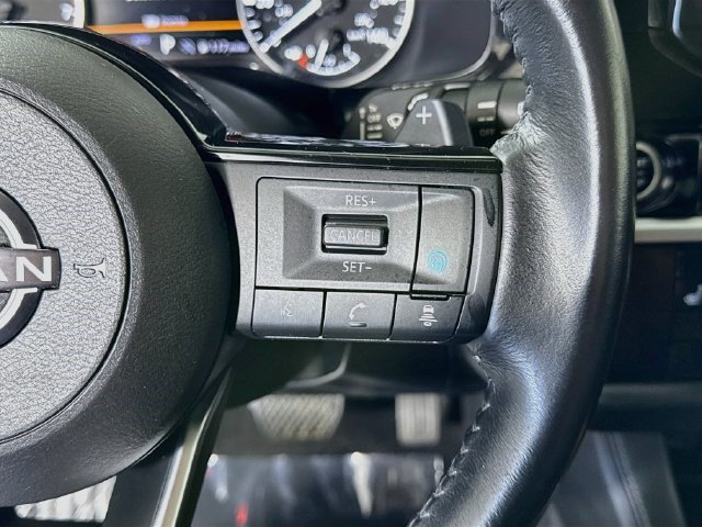 Used 2022 Nissan Pathfinder SV w/ SV Premium Package AWD/4WD image 14