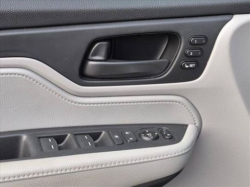 Used 2018 Honda Odyssey EX-L image 11