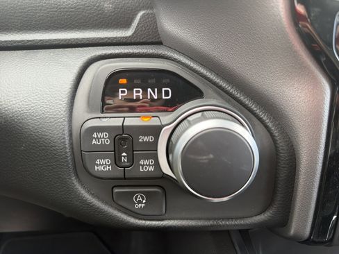 New 2026 RAM 1500 4x4 Crew Cab image 27