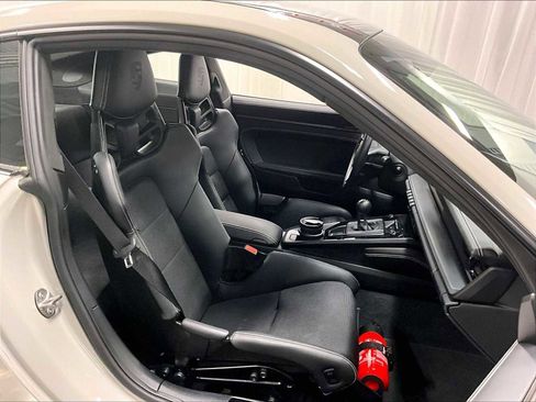Used 2022 Porsche 911 GT3 image 27