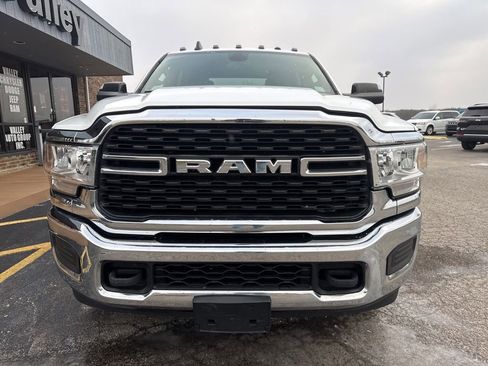 Used 2022 RAM 3500 Big Horn AWD/4WD image 5