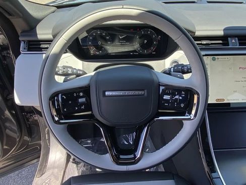 New 2026 Land Rover Range Rover Velar Dynamic SE AWD/4WD image 8