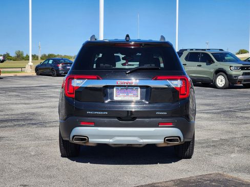 Used 2023 GMC Acadia SLT image 8