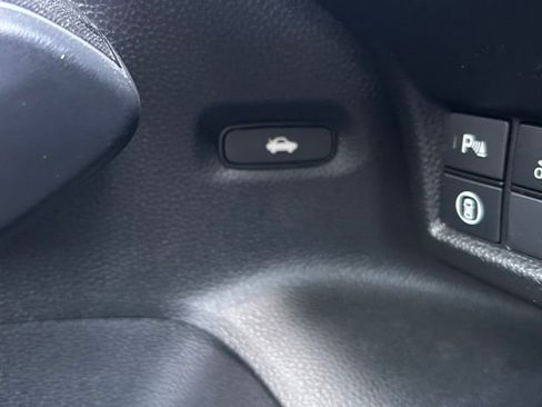 Used 2024 Honda Civic Touring image 18