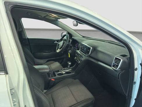 Used 2021 Kia Sportage LX w/ LX AWD Popular Package image 12