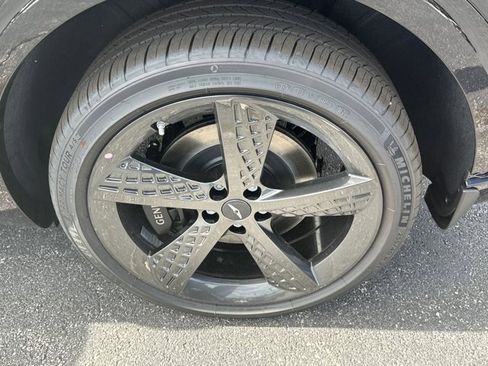 Used 2024 Genesis GV70 3.5T Sport w/ Sport Advanced Package image 19