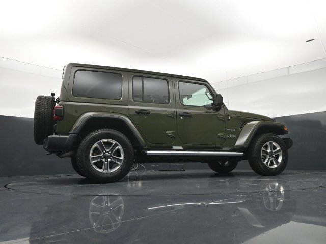 Used 2022 Jeep Wrangler Unlimited Sahara w/ LED Lighting Group AWD/4WD image 24