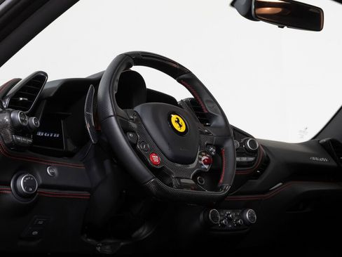 Used 2017 Ferrari 488 GTB image 5