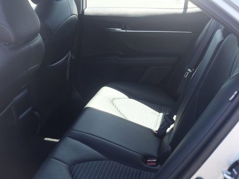 Used 2022 Toyota Camry SE w/ Cold Weather Package AWD/4WD image 30