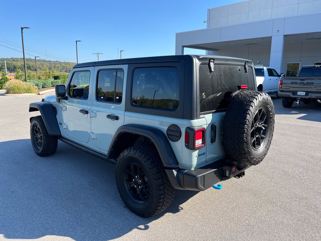 Used 2024 Jeep Wrangler Unlimited AWD/4WD image 3