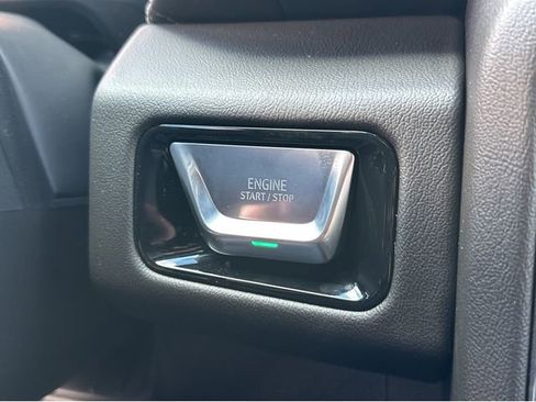 New 2026 GMC Yukon Denali w/ Sun & Power Step Package image 22