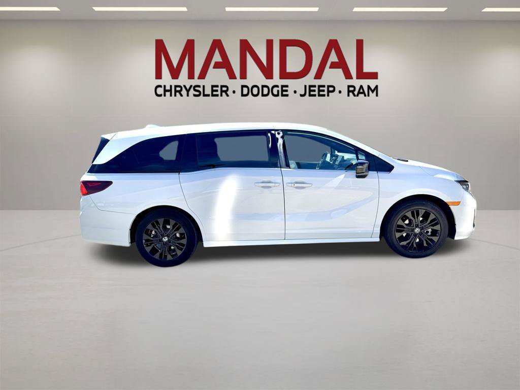 Used 2025 Honda Odyssey Sport-L image 4