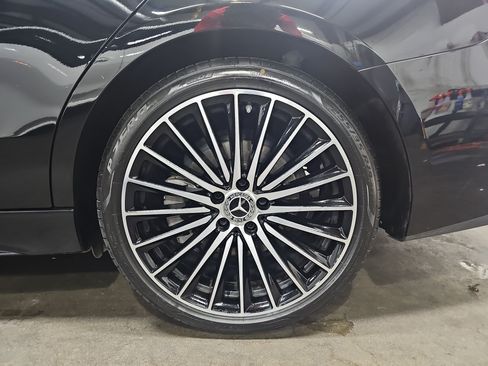Used 2024 Mercedes-Benz C 300 Sedan image 34