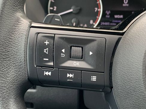 Used 2023 Nissan Rogue SV FWD image 13