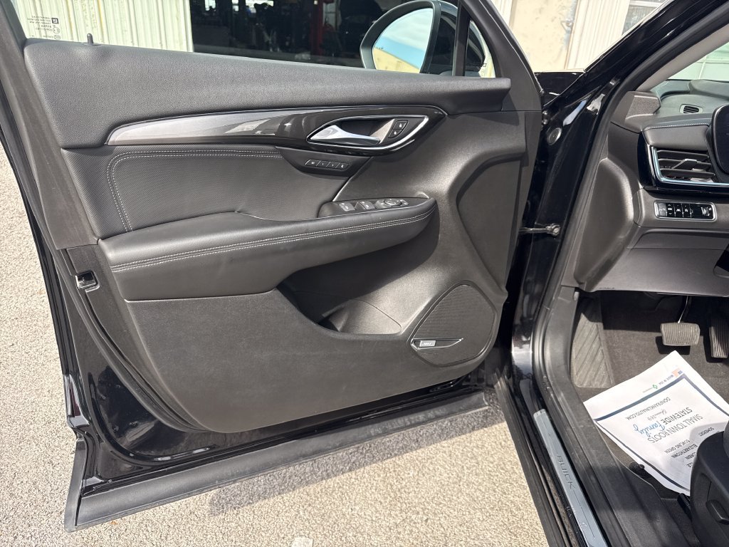 Used 2025 Buick Envision Preferred AWD/4WD image 12