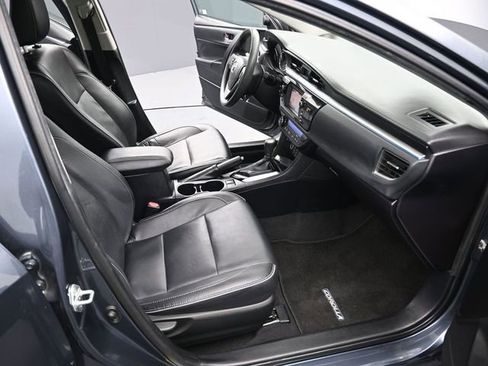 Used 2015 Toyota Corolla LE Premium image 27