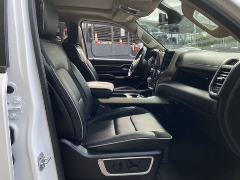 Used 2020 RAM 1500 Laramie AWD/4WD image 19