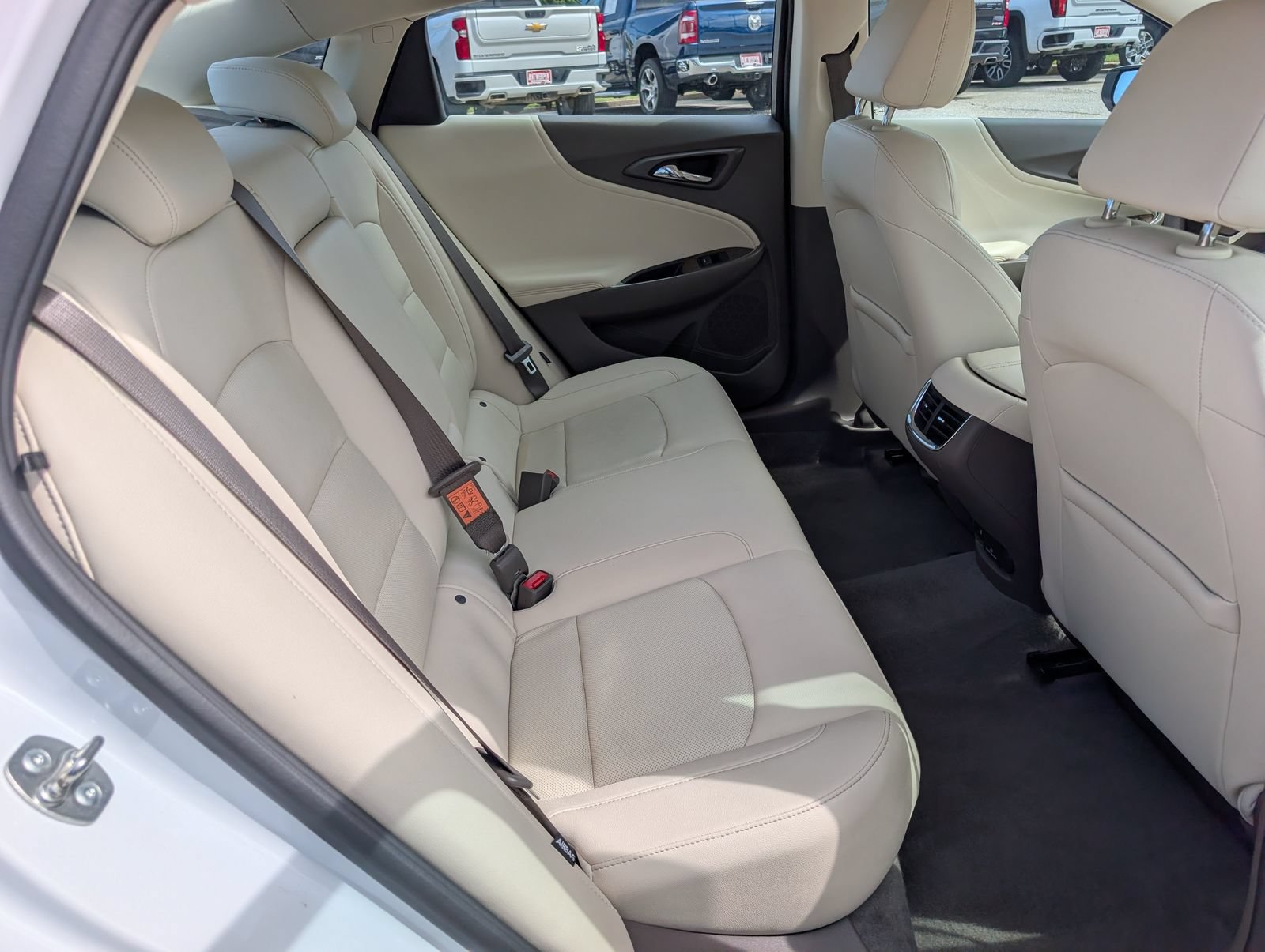 Used 2024 Chevrolet Malibu LT FWD image 12