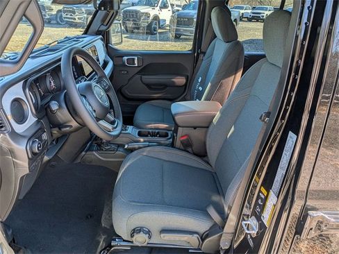 New 2026 Jeep Gladiator Sport image 7