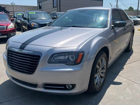 Used 2014 Chrysler 300 S AWD/4WD image 7
