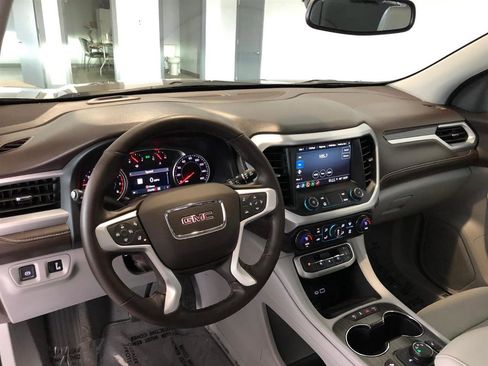 Used 2023 GMC Acadia SLT w/ Preferred Package AWD/4WD image 14