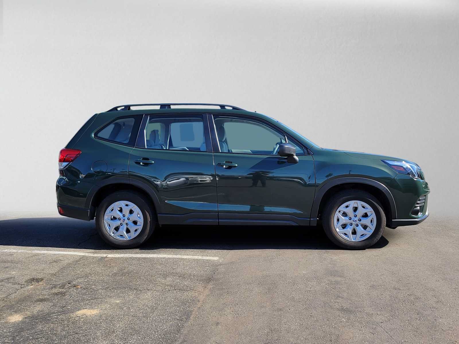 Certified 2024 Subaru Forester AWD/4WD image 2