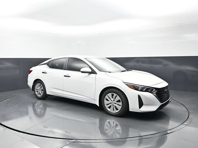 Certified 2025 Nissan Sentra S FWD image 1
