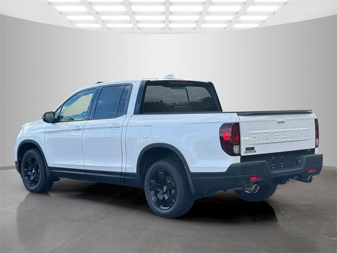 Used 2024 Honda Ridgeline Black Edition image 4