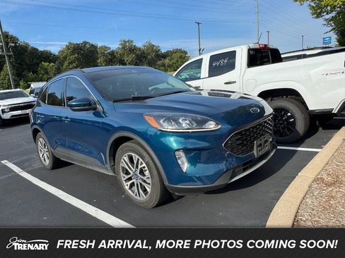 Used 2020 Ford Escape SEL FWD image 1